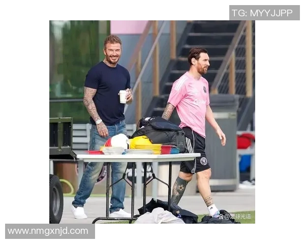 贝克汉姆传奇足球生涯回顾与成就分析探索 贝克汉姆传奇足球生涯回顾与成就分析探索